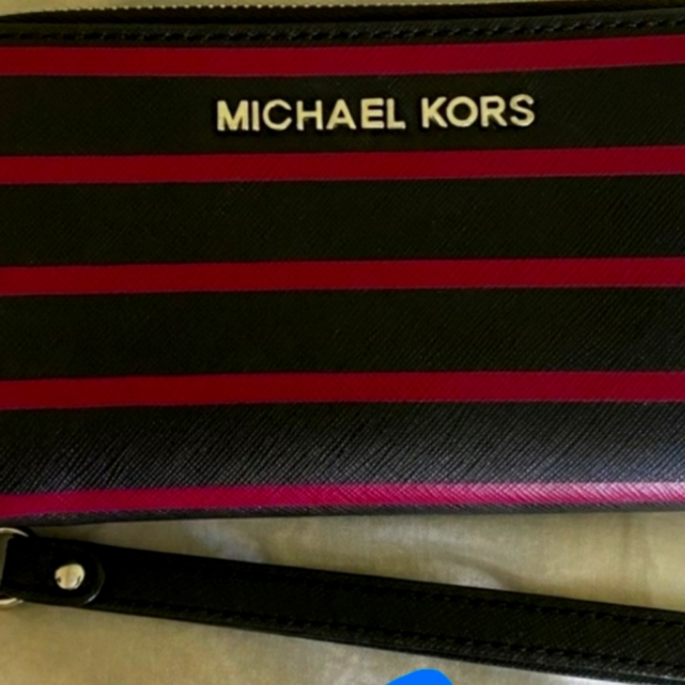 NWOT Michael Kors Wallet